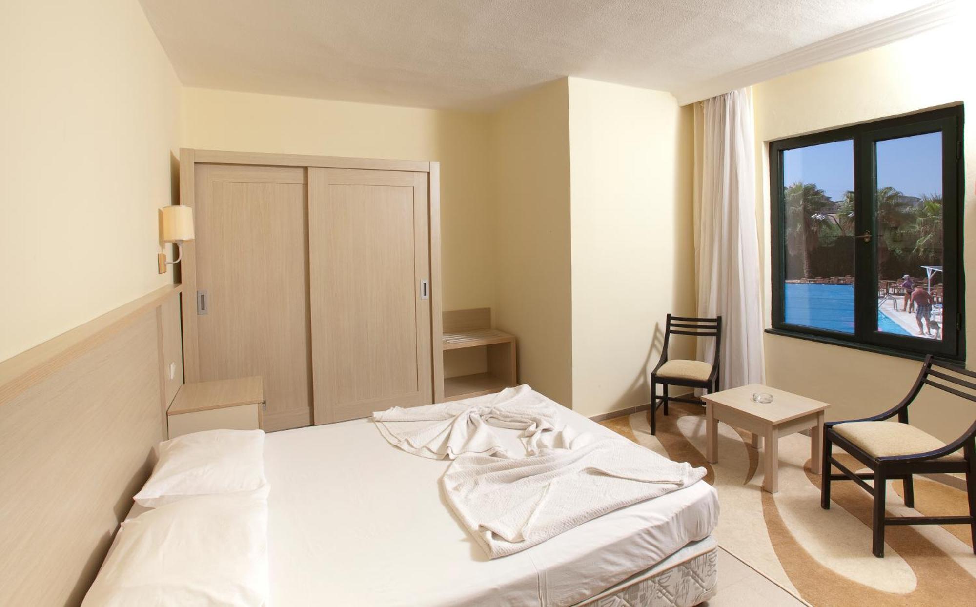 Sural Garden Hotel Сиде Екстериор снимка