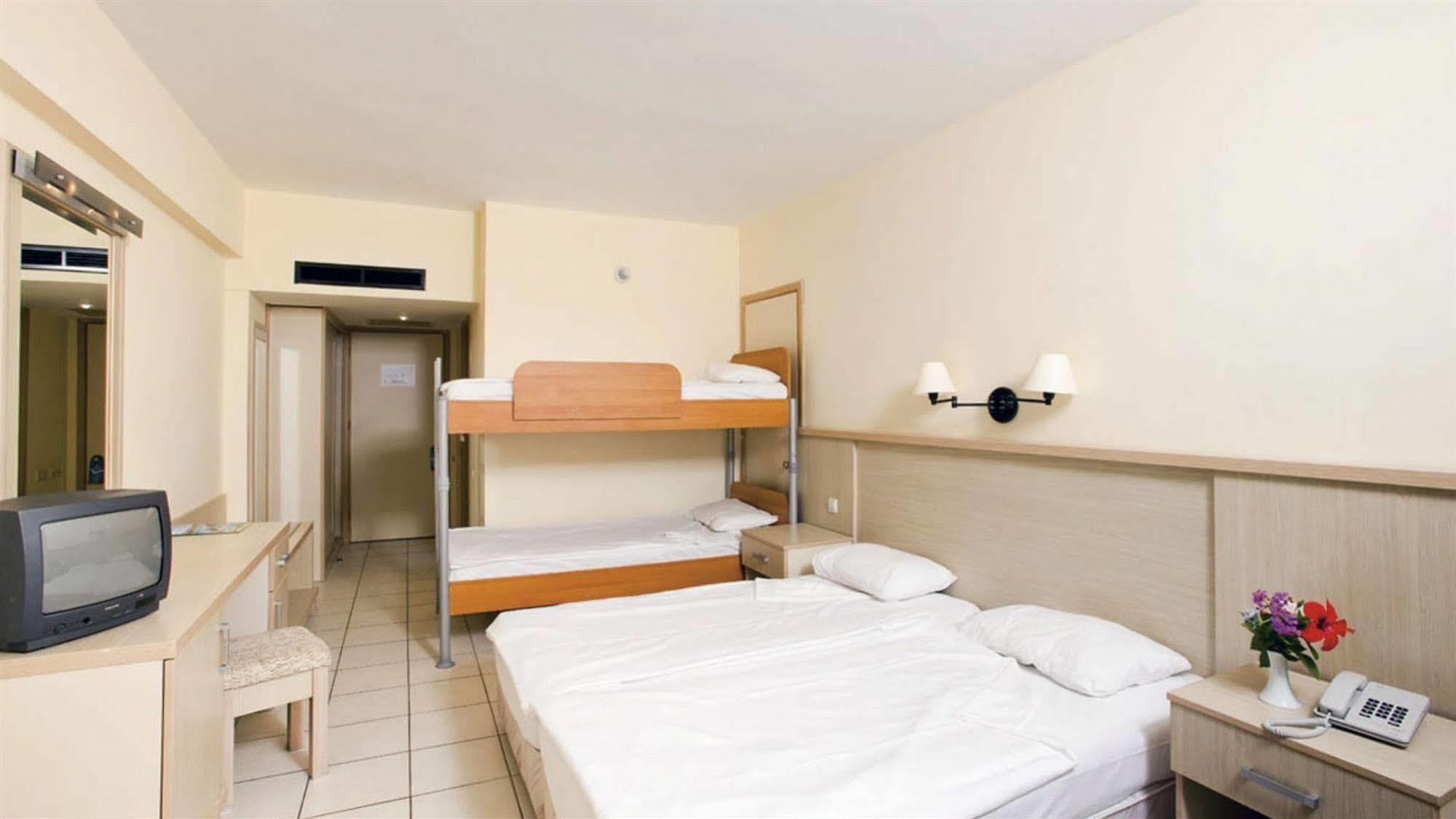 Sural Garden Hotel Сиде Екстериор снимка