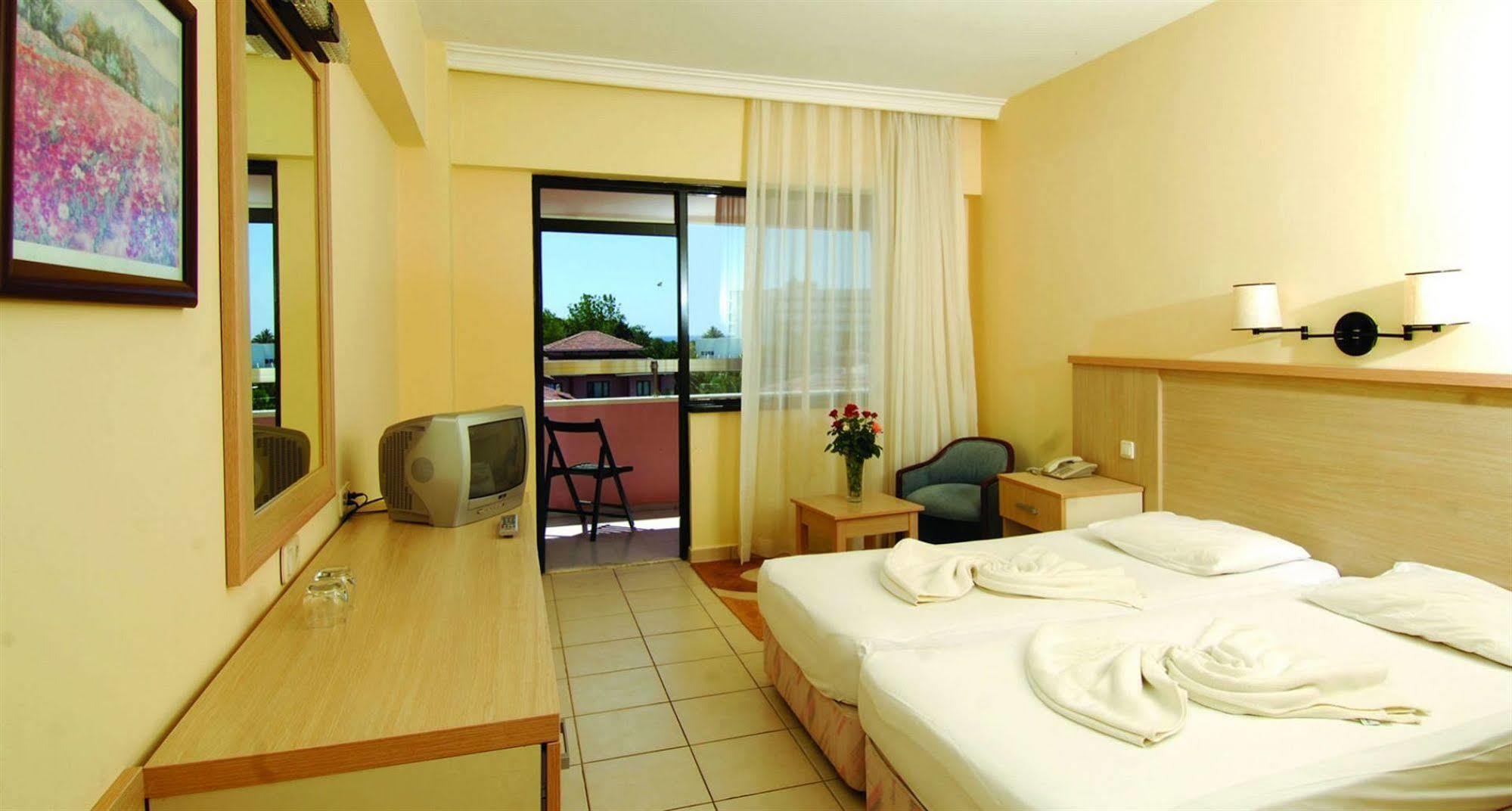 Sural Garden Hotel Сиде Екстериор снимка